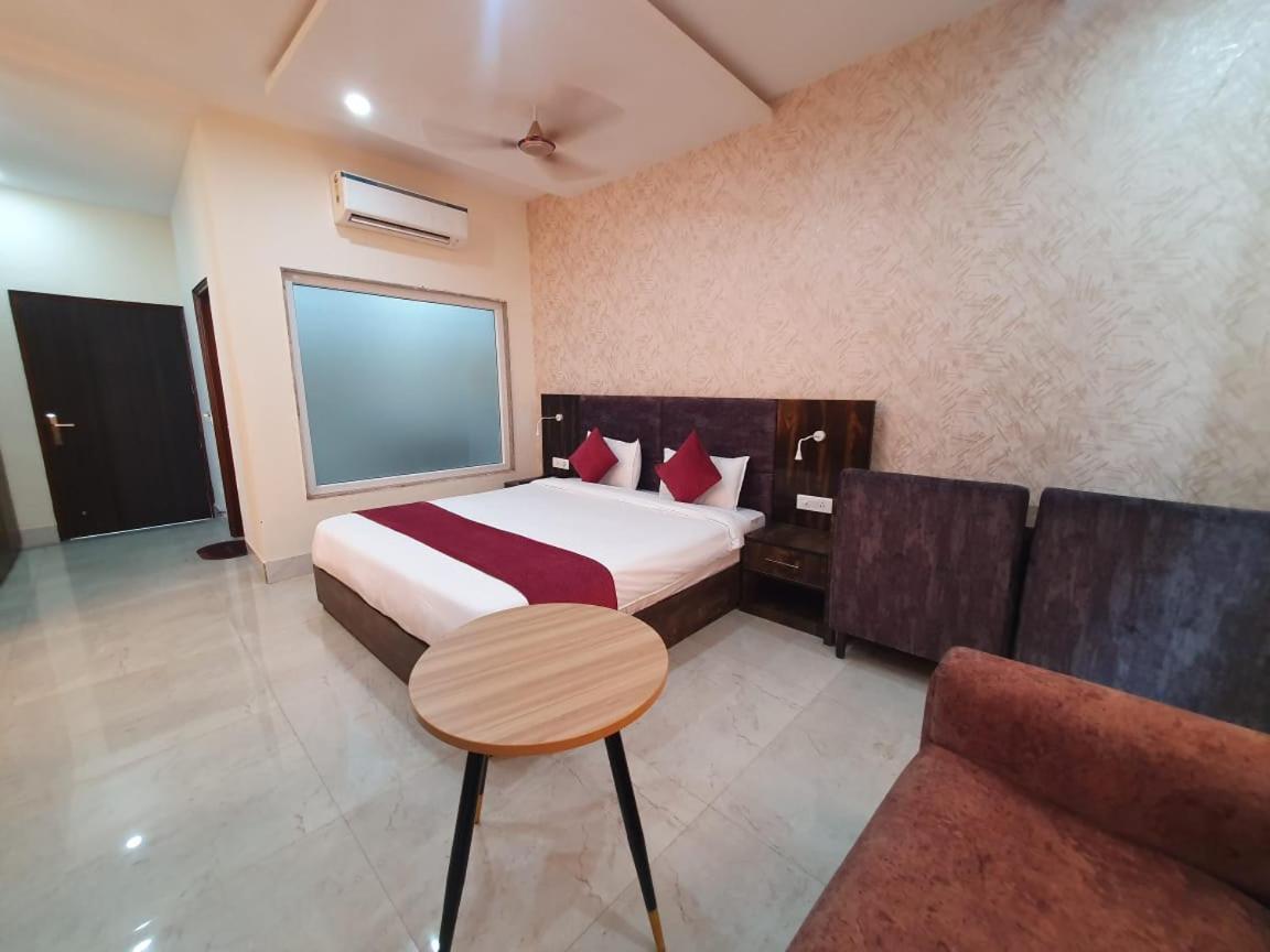 Akash Hotel Managed By Jk Hotels & Resorts Kathua Exteriér fotografie