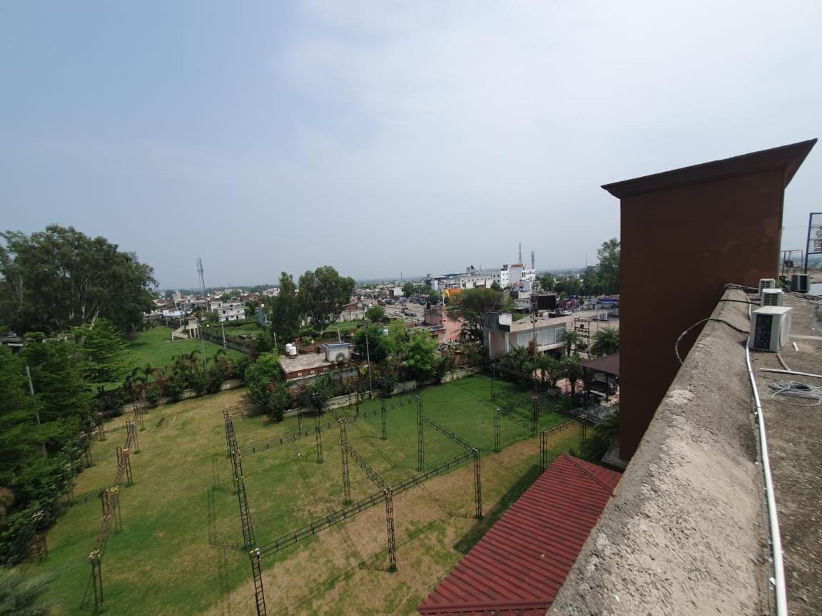 Akash Hotel Managed By Jk Hotels & Resorts Kathua Exteriér fotografie